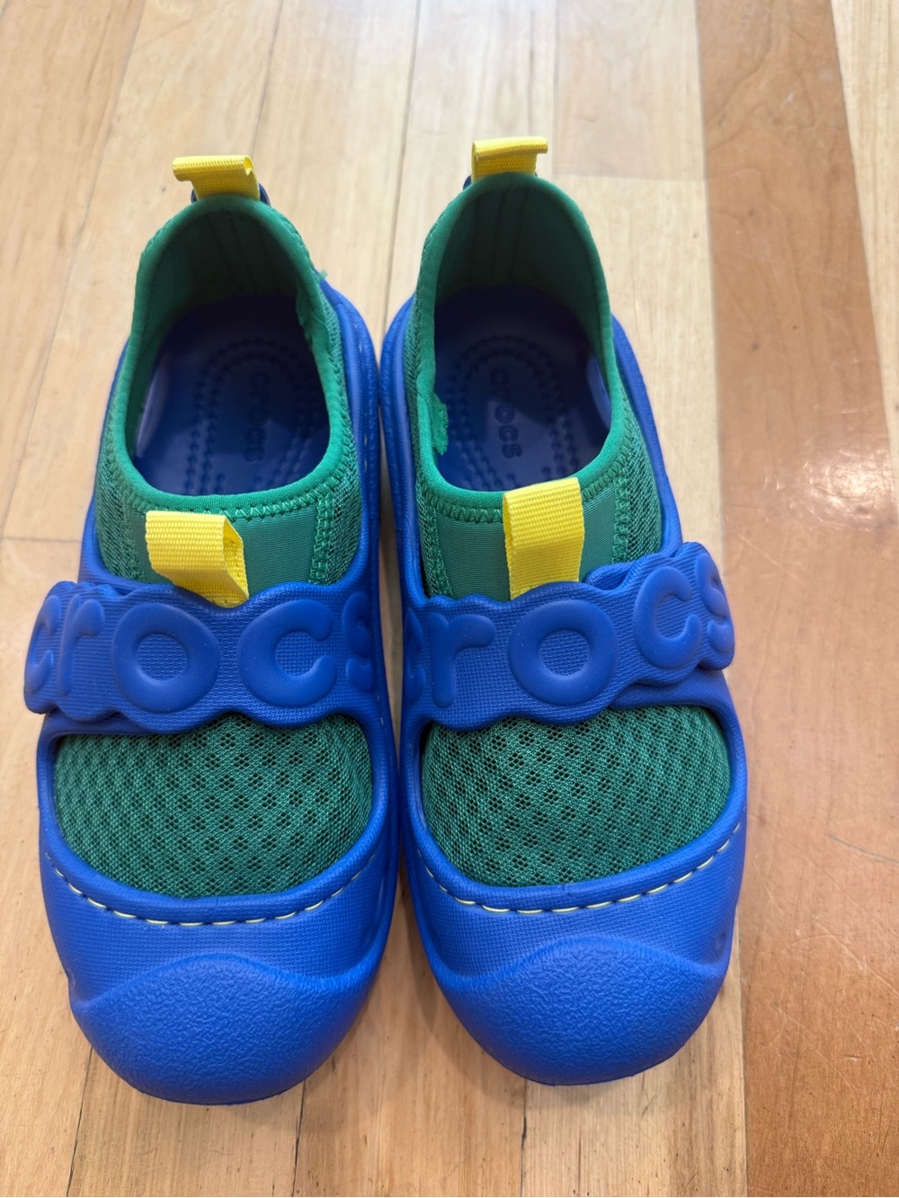 Crocs kids size 1 water shoes